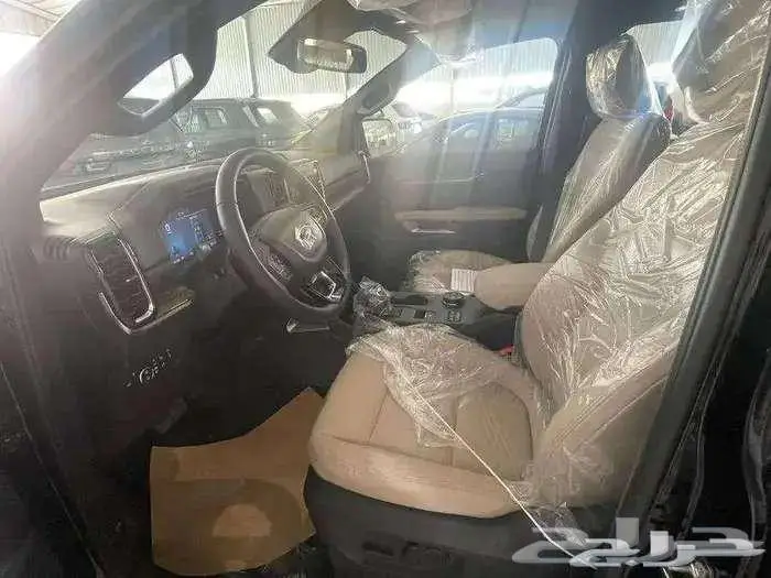 فورد ايفرست ليمتد فل موديل 2024 بطاقه جمركيه 6