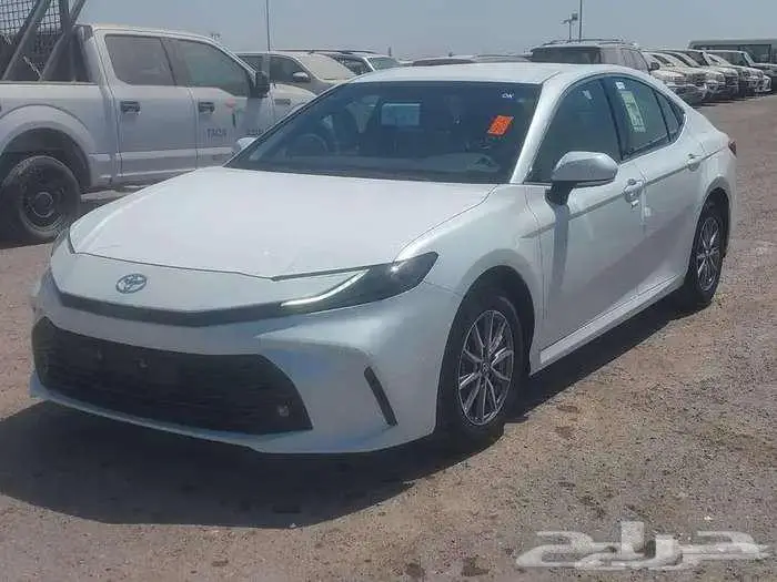 تويوتا كامري ستاندر بنزين موديل 2025 كاش او اقساط 6