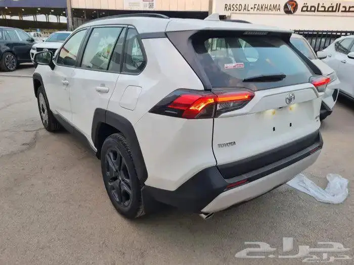 تويوتا راف 4 فل كامل 2.5 ADV 2025 1