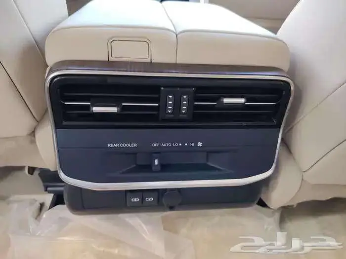 لاندكروزر ديزل اسود 2024 1