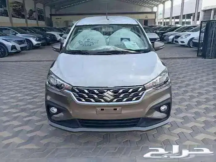 سوزوكي ارتيجا 2025 0