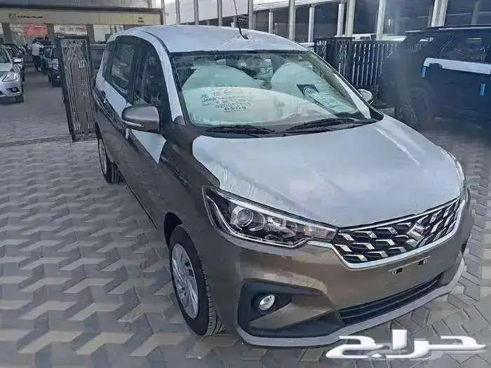 سوزوكي ارتيجا 2025 1