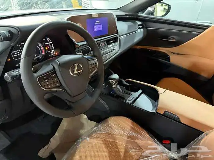 لكزس ES 250 بريمي فتحة سقف 2025 نظام 50-50 10