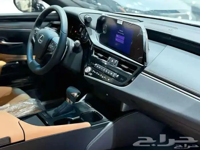 لكزس ES 250 بريمي فتحة سقف 2025 نظام 50-50 14