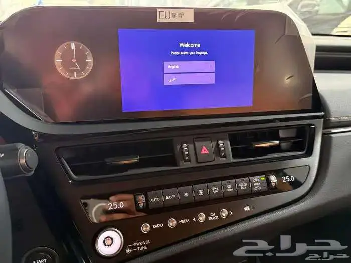 لكزس ES 250 بريمي فتحة سقف 2025 نظام 50-50 16