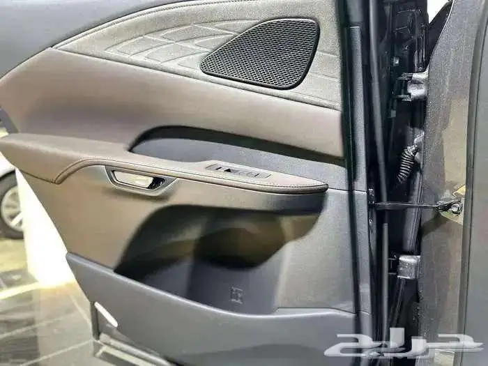 لكزس RX350 - BB موديل 2025 عرض 50 50 بدون ربح 8