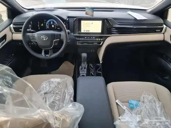 كامري ال اي هايبرد 2025 2