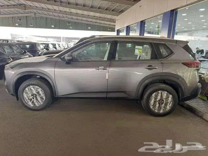 نيسان اكستريل 7 مقاعد دبل استاندر 4 4 موديلات 2026 و 2025 3