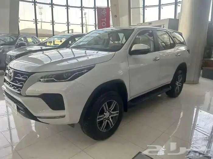 تويوتا فورتشنر GX2 2.7 بنزين - وارد عبداللطيف جميل 2025 1