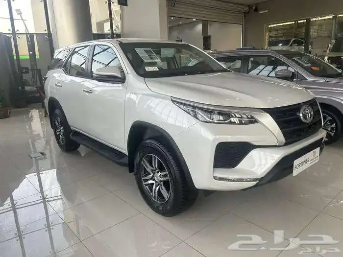 تويوتا فورتشنر GX2 2.7 بنزين - وارد عبداللطيف جميل 2025 2