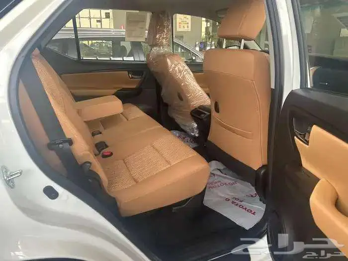 تويوتا فورتشنر GX2 2.7 بنزين - وارد عبداللطيف جميل 2025 5