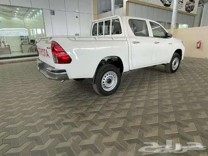 تويوتا هايلكس غمارتين سلق بريمي الموديل  2025 4