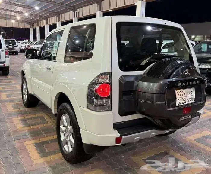 للبيع باجيرو 2020 بابين V6 3.8 سعودي 11