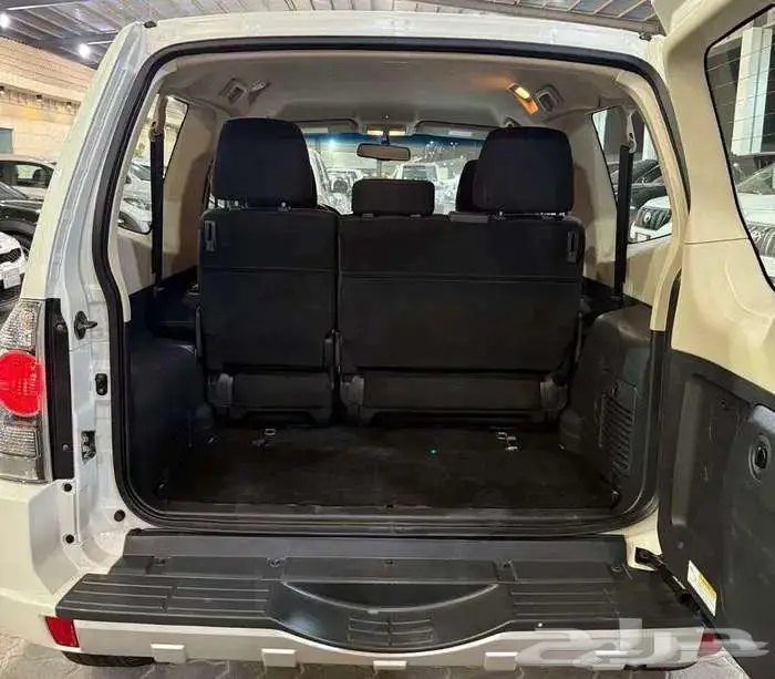 للبيع باجيرو 2020 بابين V6 3.8 سعودي 46