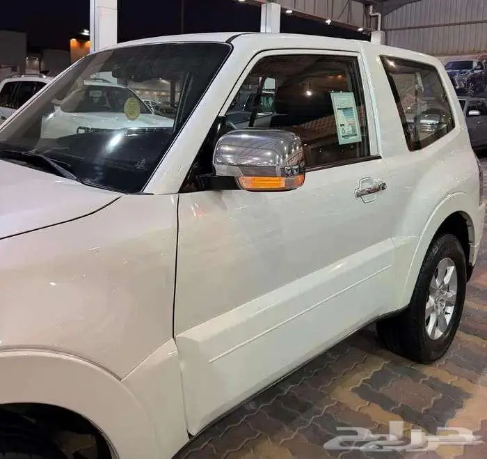 للبيع باجيرو 2020 بابين V6 3.8 سعودي 4