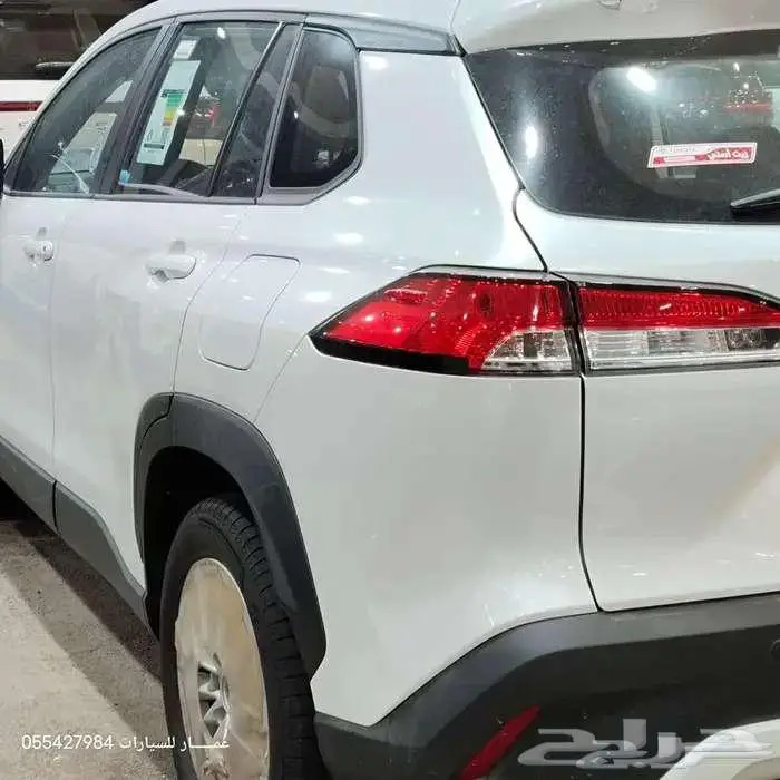 تويوتا كورلا كروس استاندر 2025 13