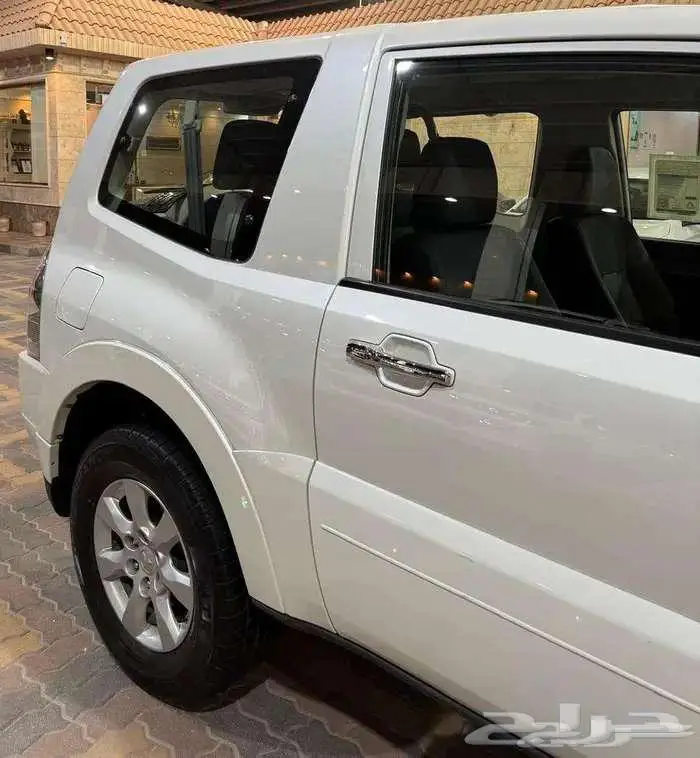 للبيع باجيرو 2020 بابين V6 3.8 سعودي 9