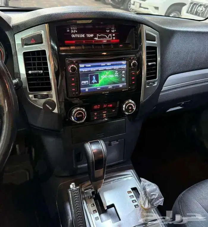 للبيع باجيرو 2020 بابين V6 3.8 سعودي 30