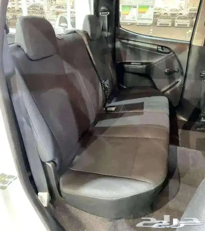 للبيع ايسوزو ديماكس 2022 غمارتين ديزل سعودي 35