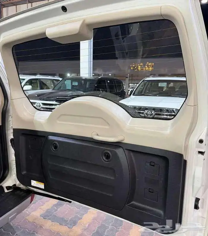 للبيع باجيرو 2020 بابين V6 3.8 سعودي 47