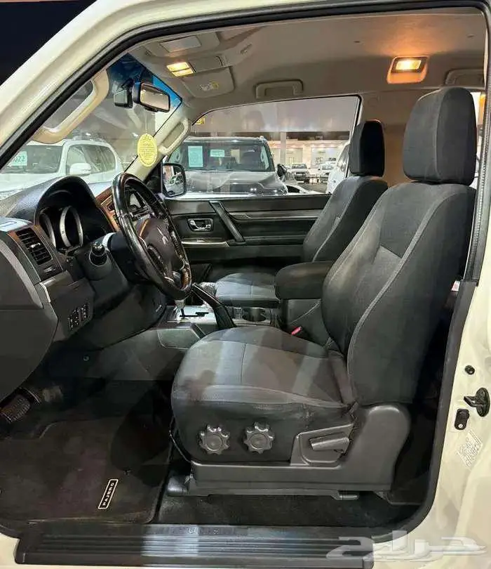 للبيع باجيرو 2020 بابين V6 3.8 سعودي 21