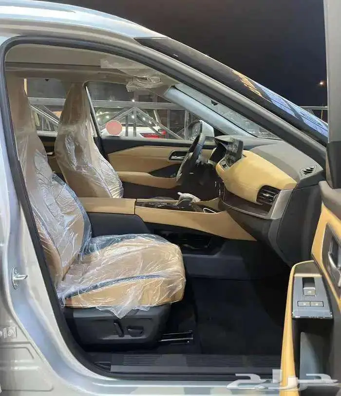 نيسان اكس تريل SL فل 7 مقاعد 2025 كاش واقساط جميع البنوك 4