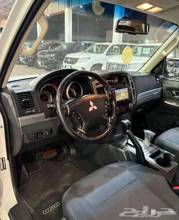 للبيع باجيرو 2020 بابين V6 3.8 سعودي 22