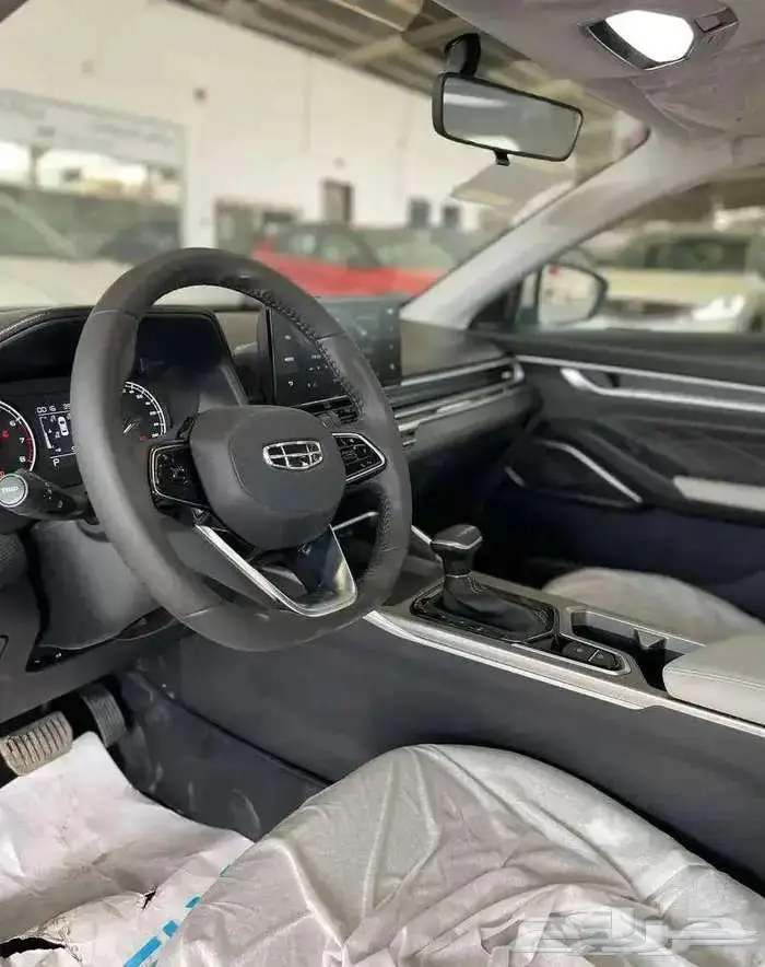 جيلي امجراند ستاندر 2025 10