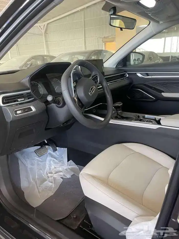 جيلي امجراند ستاندر خليجي 2026 متوفر لدى الحسن 5