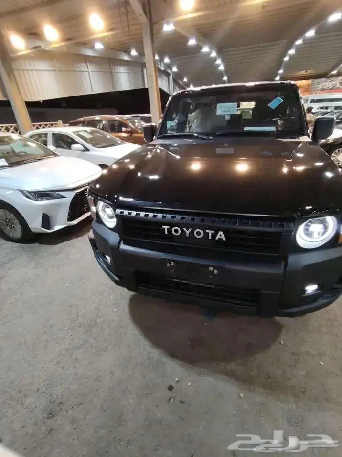 برادو TX موديل 2025 بنزين حبه فقط لون اسود 6