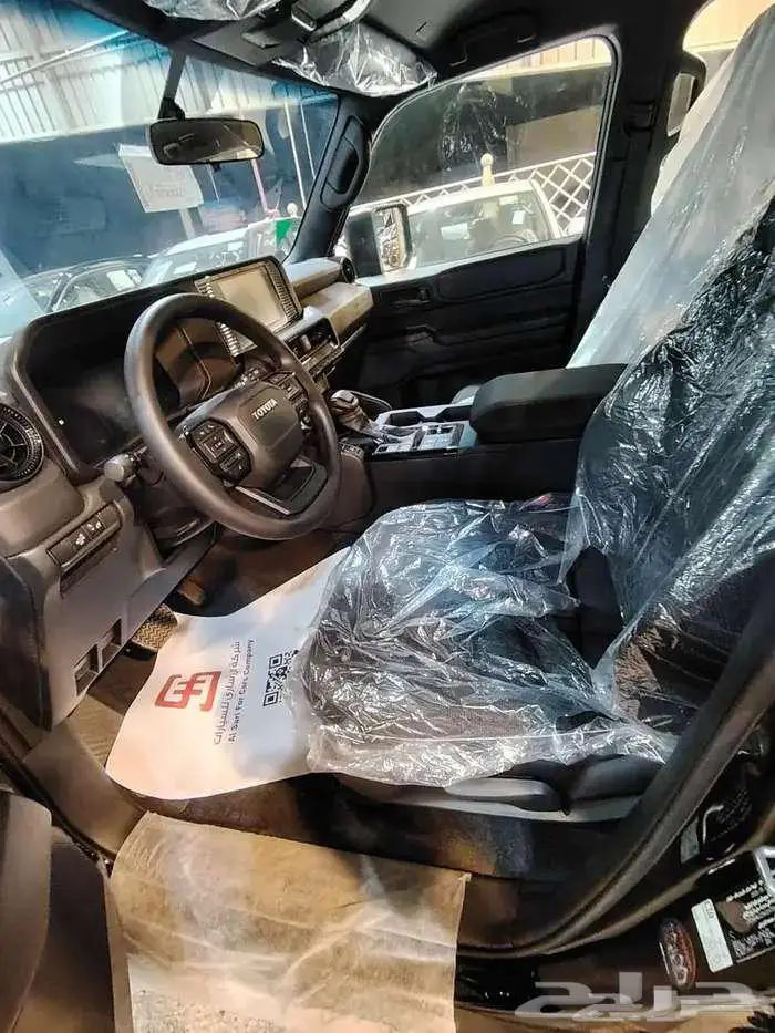 برادو TX موديل 2025 بنزين حبه فقط لون اسود 48