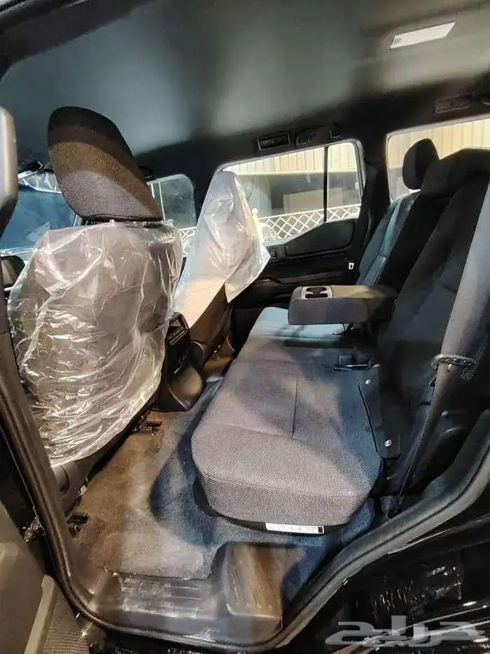 برادو TX موديل 2025 بنزين حبه فقط لون اسود 49