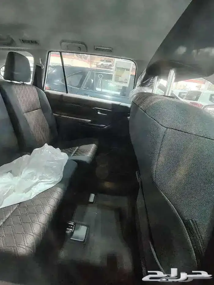 اينوفا موديل 2024 بنزين حبه فقط لون ابيض لؤلؤي 21