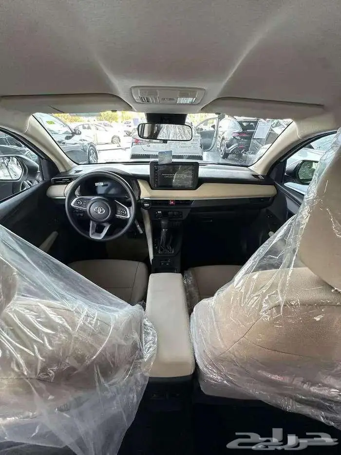 تويوتا يارس Y  2026 1