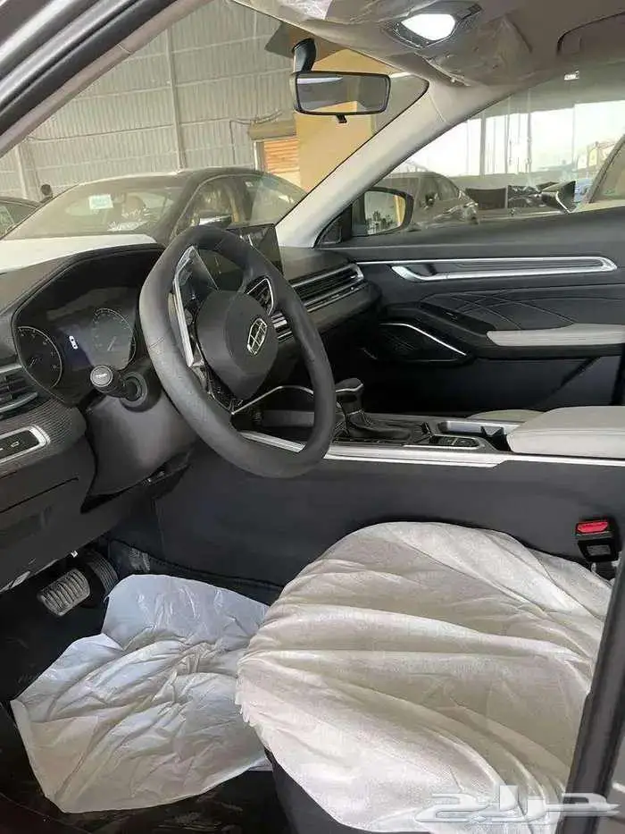 جيلي امجراند ستاندر خليجي 2026 متوفر لدى الحسن 5