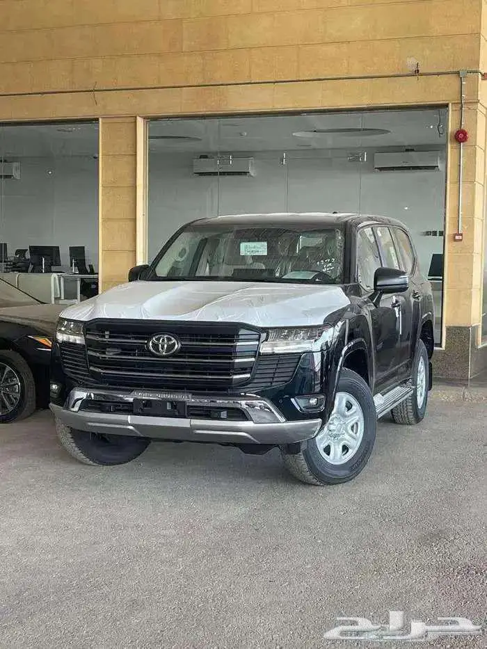 لاندكروزر GXR هدد خليجي تنفس طبيعي 2025 متوفر لدى الحسن 0