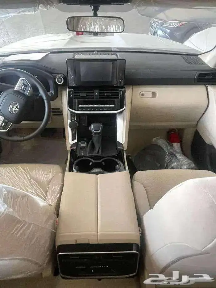 لاندكروزر GXR هدد خليجي تنفس طبيعي 2025 متوفر لدى الحسن 6