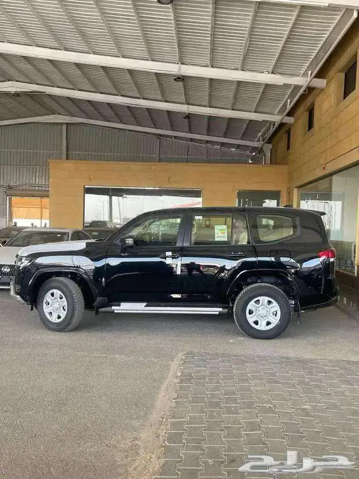 لاندكروزر GXR هدد خليجي تنفس طبيعي 2025 متوفر لدى الحسن 1