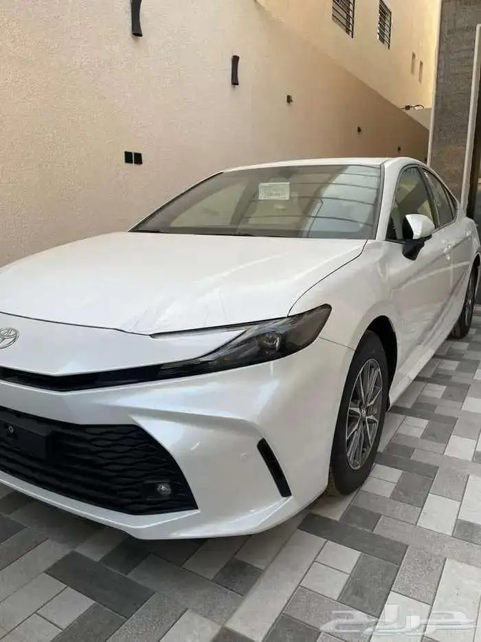 تويوتا كامري ستاندر بنزين موديل 2025 كاش او اقساط 2