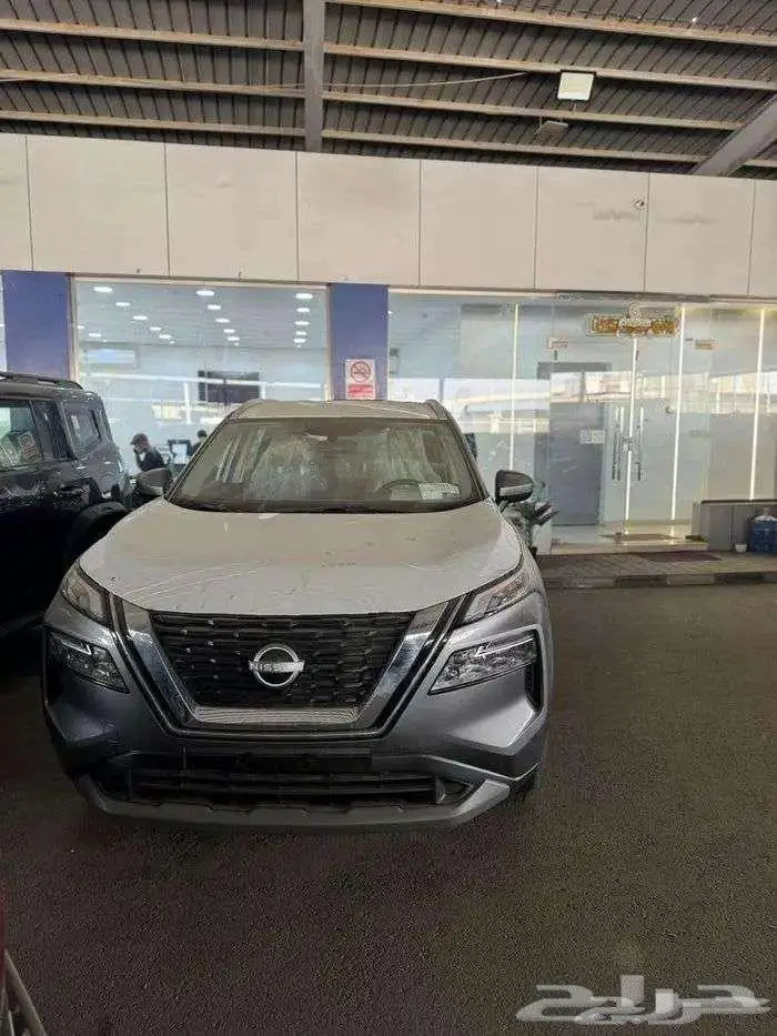 نيسان اكستريل 7 مقاعد دبل استاندر 4 4 موديلات 2026 و 2025 2