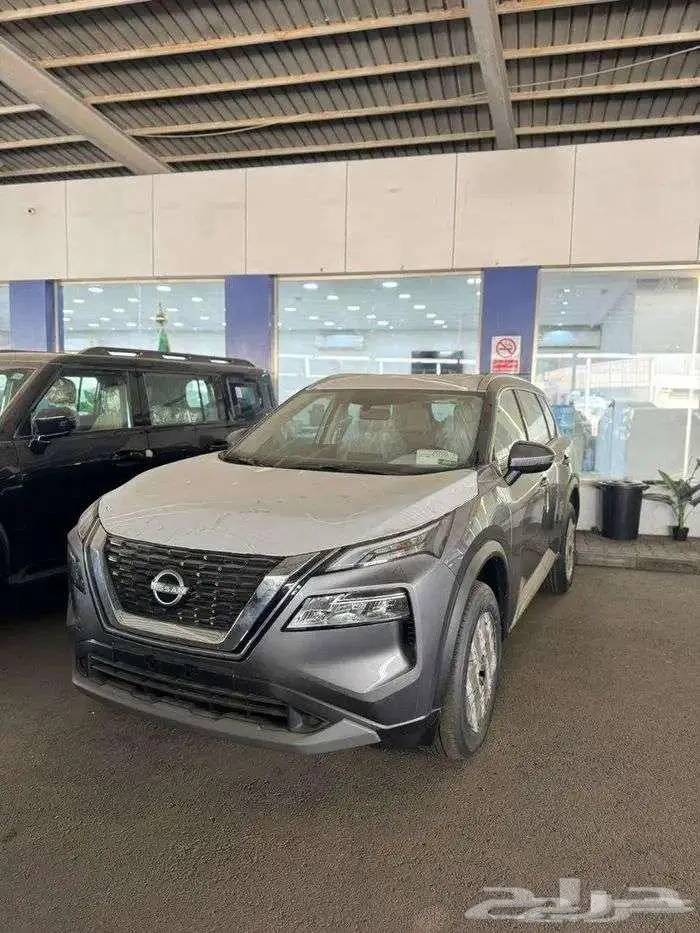 نيسان اكستريل 7 مقاعد دبل استاندر 4 4 موديلات 2026 و 2025 1