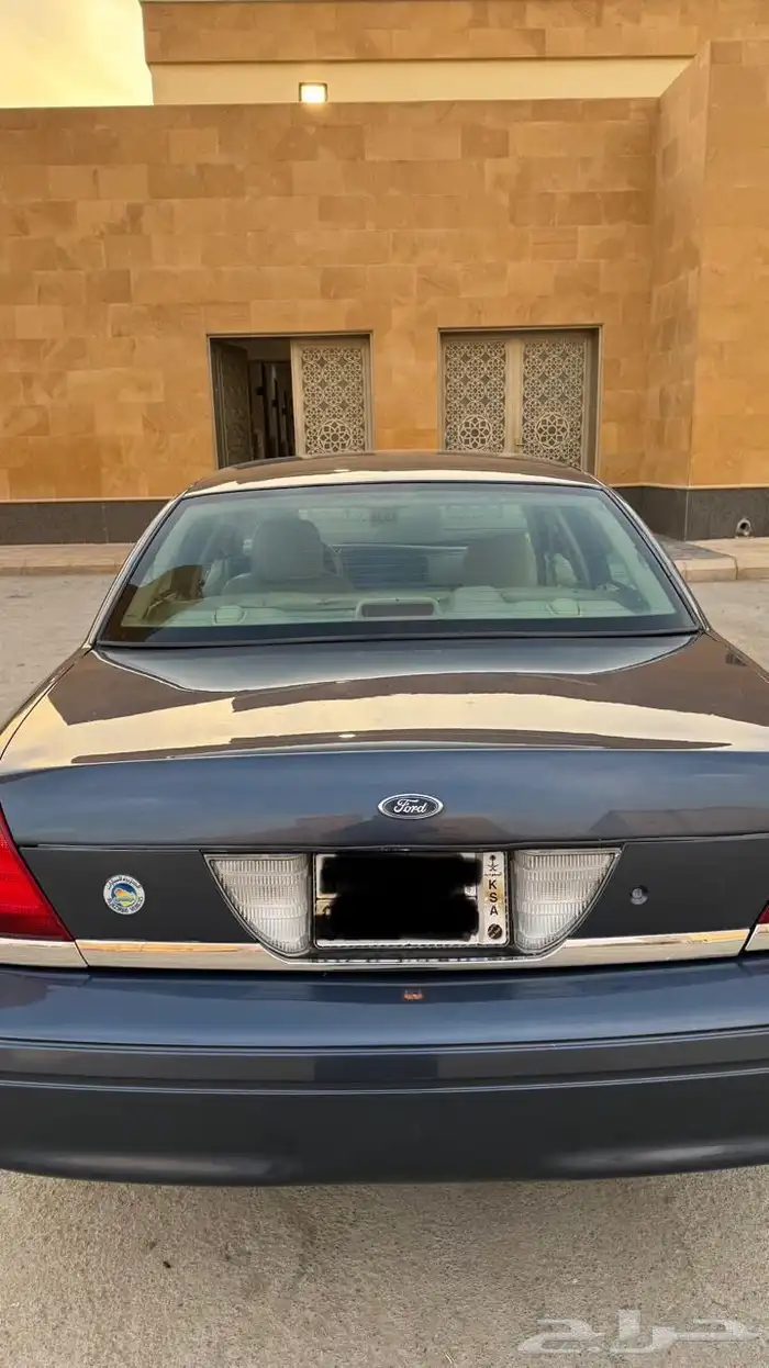 كراون فكتوريا 2010 للبيع سعودي 8