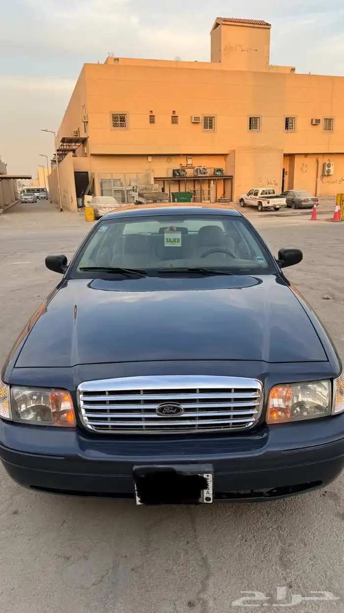 كراون فكتوريا 2010 للبيع سعودي 14