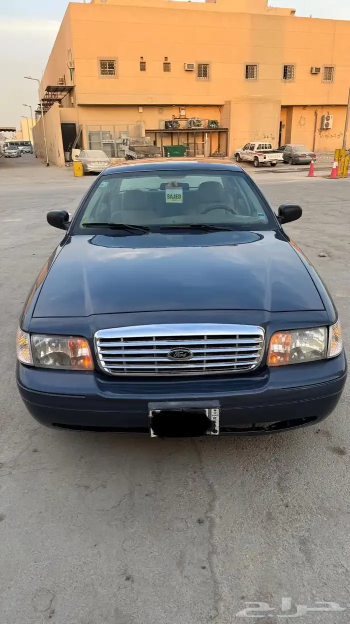 كراون فكتوريا 2010 للبيع سعودي 10