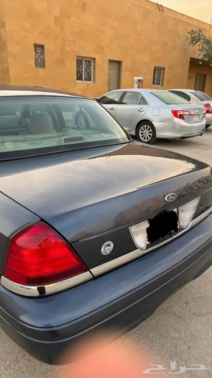 كراون فكتوريا 2010 للبيع سعودي 5