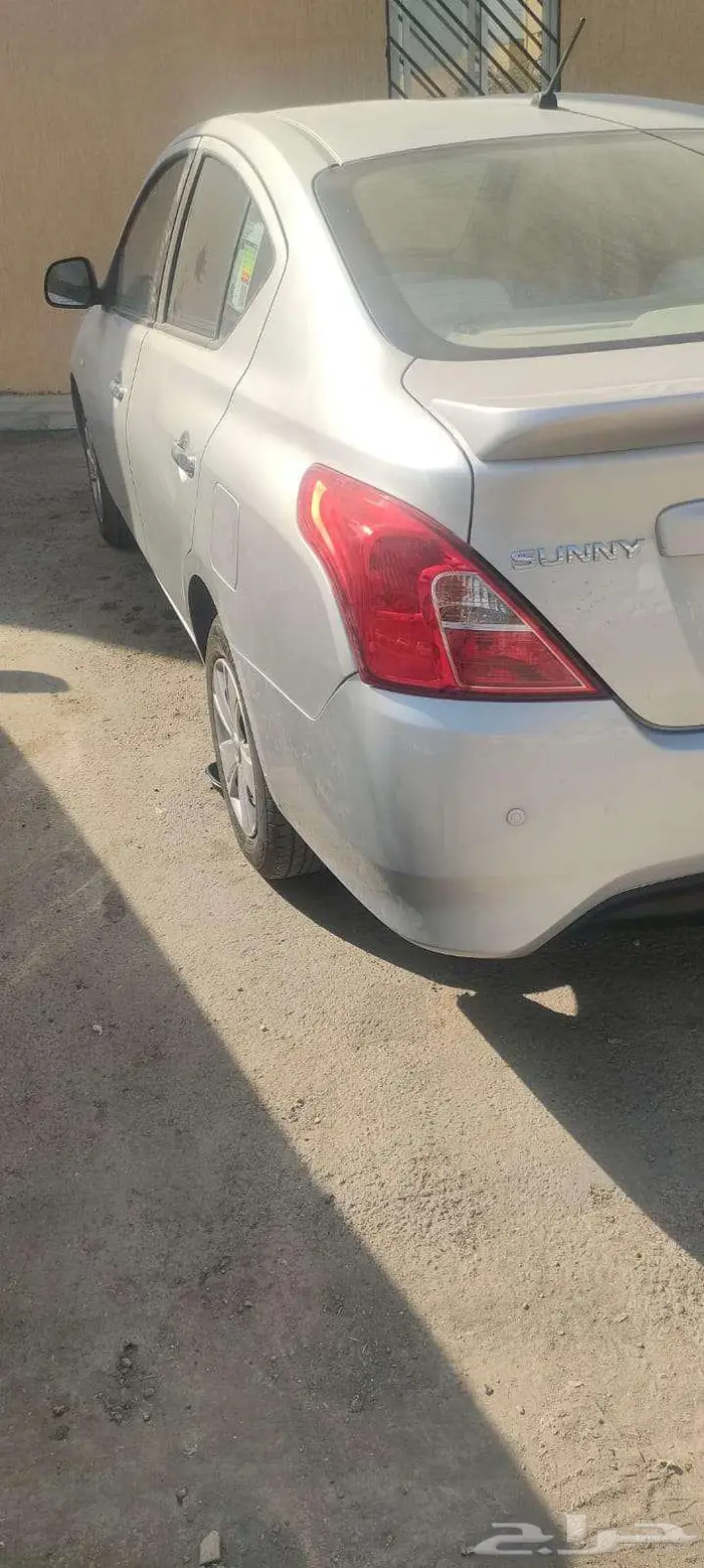 Nissan sunny 2018 model 2