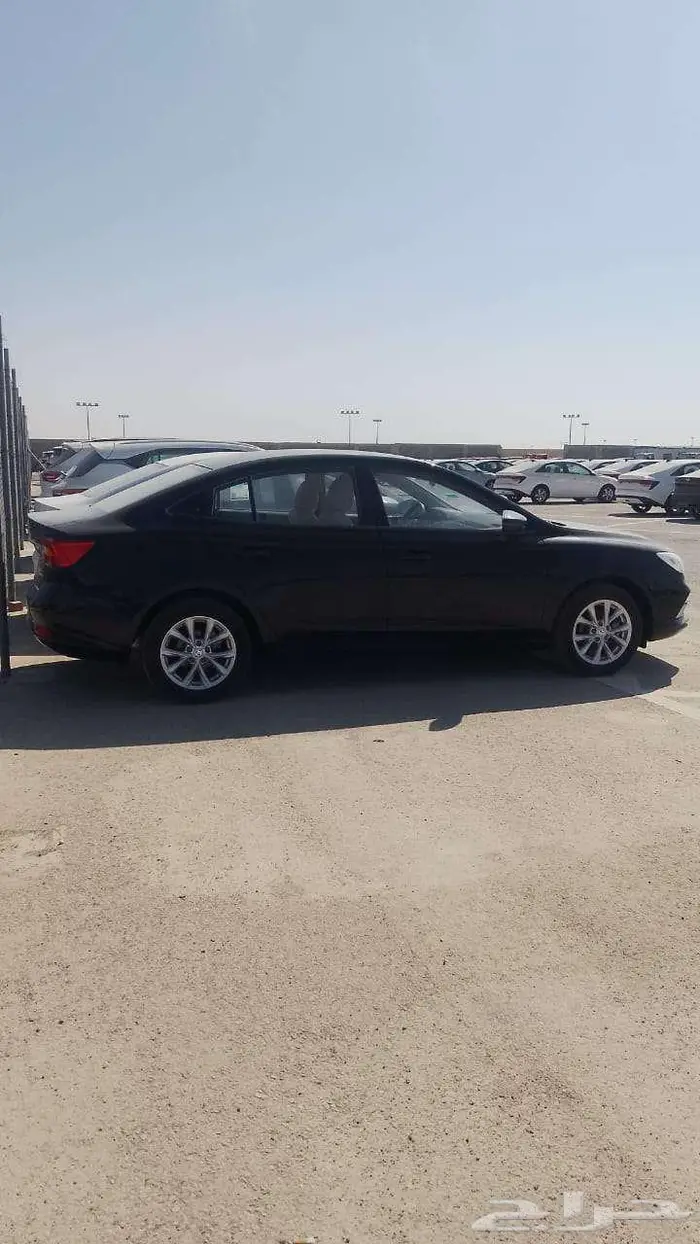 ام جي 5 ستاندر 2025 4