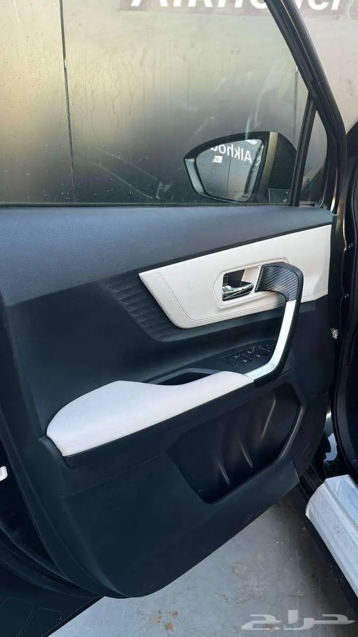 تويوتا فيلوز GLX موديل 2025 لدى الخضر للسيارات 14