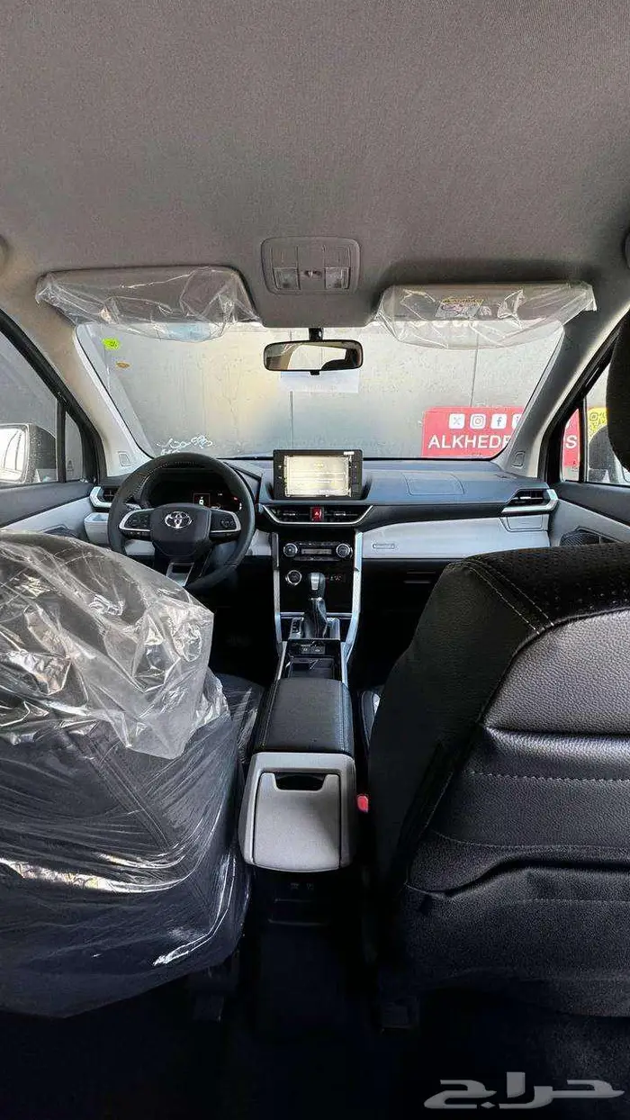 تويوتا فيلوز GLX موديل 2025 لدى الخضر للسيارات 4