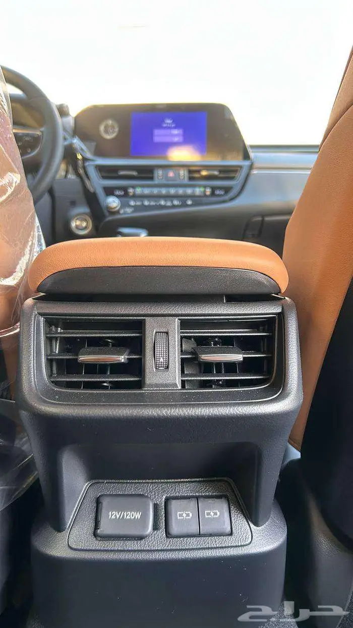 لكزس ES 250 AA 2025 لدى شركة عبدالمجيد الخضر 12